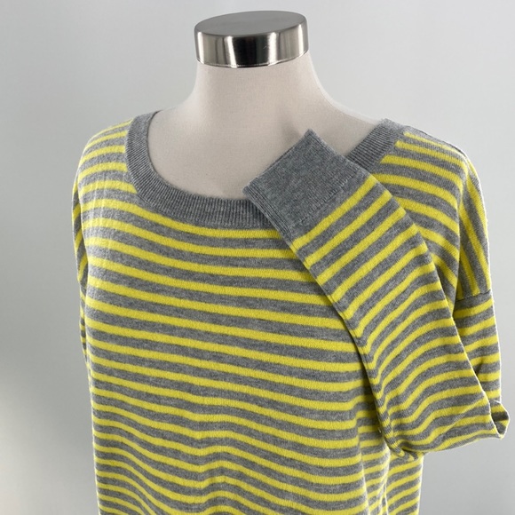 GAP Women’s Yellow Green Lightweight Stripped Hi-Low Sweater Small (Oversized) - Picture 1 of 8